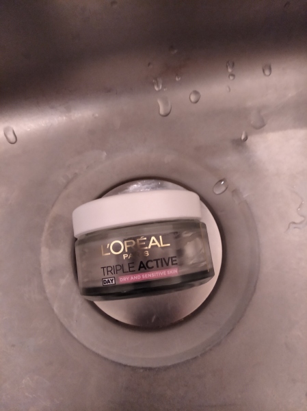 Addicted to buying beauty products? Are you a beauty product hoarder? This thread is for you!