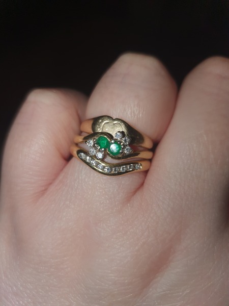 Please show me your emerald rings ? 
