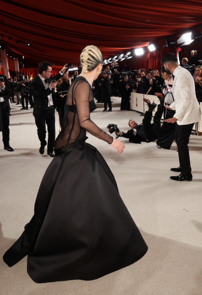 Oscars 2023 Red Carpet- let’s go! 