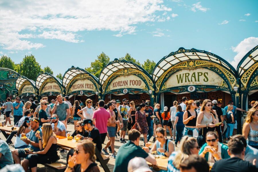 To want to go to a festival with friends for a week?