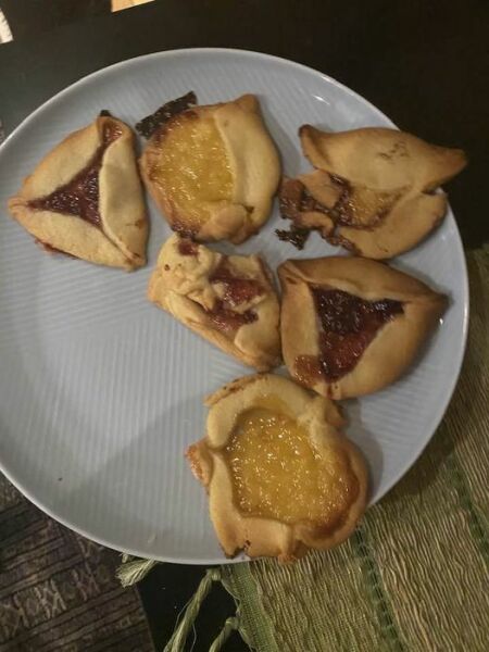 Hamantaschen crisis!