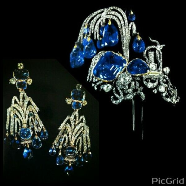 Royal Style: Quality jewellery, quality clothes and maybe a bit of Quality Street 