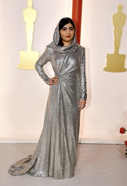 Oscars 2023 Red Carpet- let’s go! 