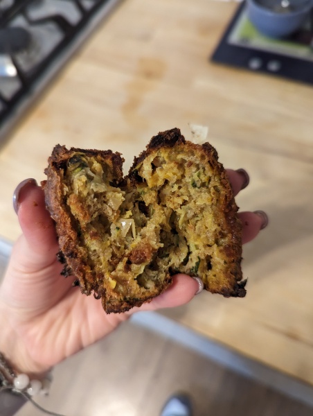 Please help out a hopeless baker...