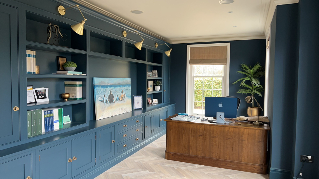 Blue living room - what blue?!