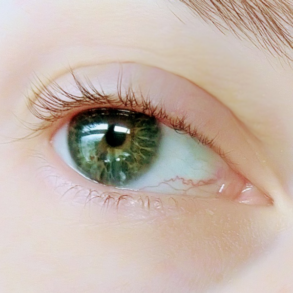 I'm 40 and I don't know what colour my eyes are! Photos