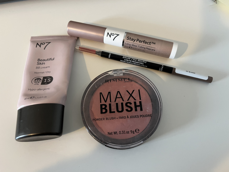 Makeup help for someone who doesn't wear makeup