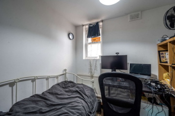 To want to "stage" apartment for sale? (DP disagrees)