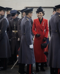 Royal Style: Quality jewellery, quality clothes and maybe a bit of Quality Street 