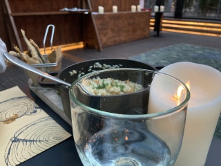 Come and tell me your dull and unexciting news 25: Calmly through the day 