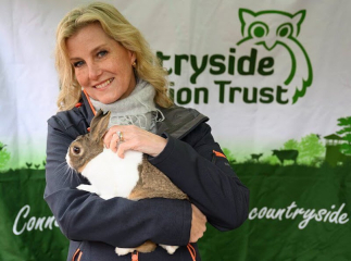 Royal Style: Quality jewellery, quality clothes and maybe a bit of Quality Street 