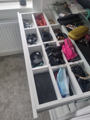 Show me your dressing rooms / areas...