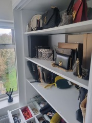 Show me your dressing rooms / areas...