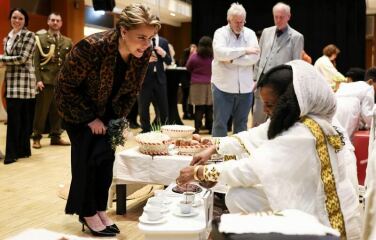 Royal Style: Quality jewellery, quality clothes and maybe a bit of Quality Street 