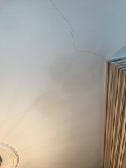 Cracks in ceiling 