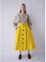 Les Parisiennes des Mamansnet: JesusFlo Superstar in a Back Lit Kaftan (Toyboy Not Included)