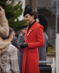 Royal Style: Quality jewellery, quality clothes and maybe a bit of Quality Street 