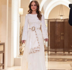 Royal Style: Quality jewellery, quality clothes and maybe a bit of Quality Street 