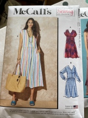 Stitch and bitch thread #6. What a yoke!