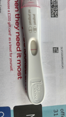 9dpo very faint line or indent!