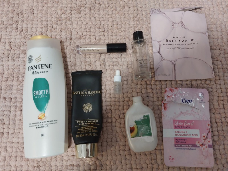 Addicted to buying beauty products? Are you a beauty product hoarder? This thread is for you!