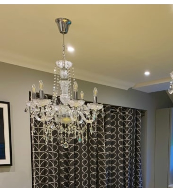 Flash me your chandeliers 