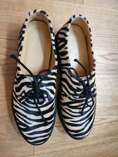 Flat shoes for work