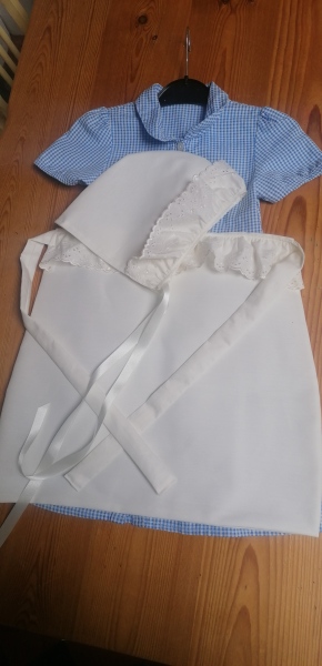 To send my DD in this for victorian day at school