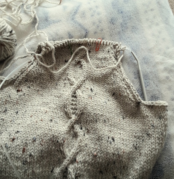 It's Crochet, Knit & Natter 10: New Year, New Yarn, New Thread!