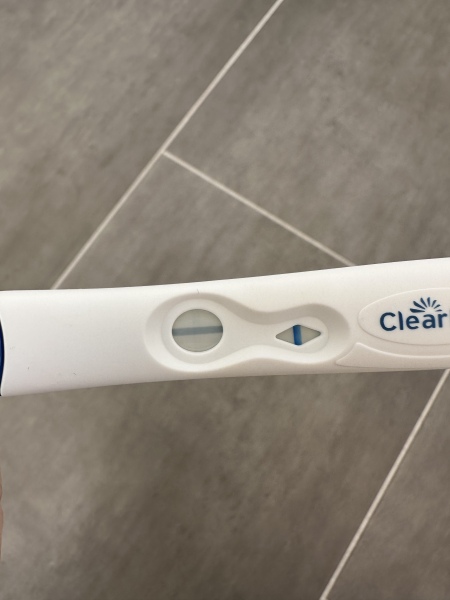 Help is this a faint positive or an evap line? 10dpo