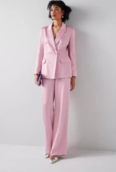 Suit to wedding