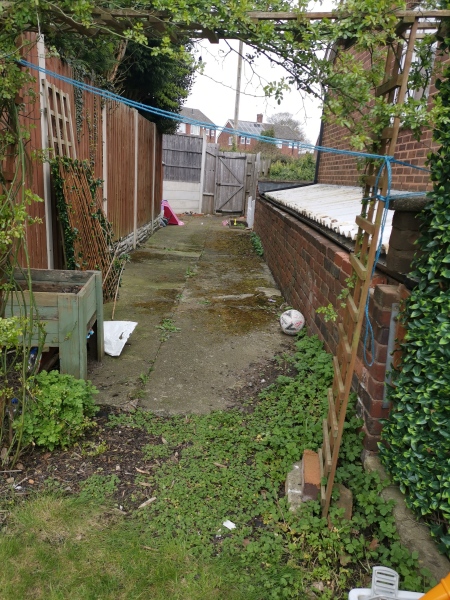 What on earth do we do with this area?!