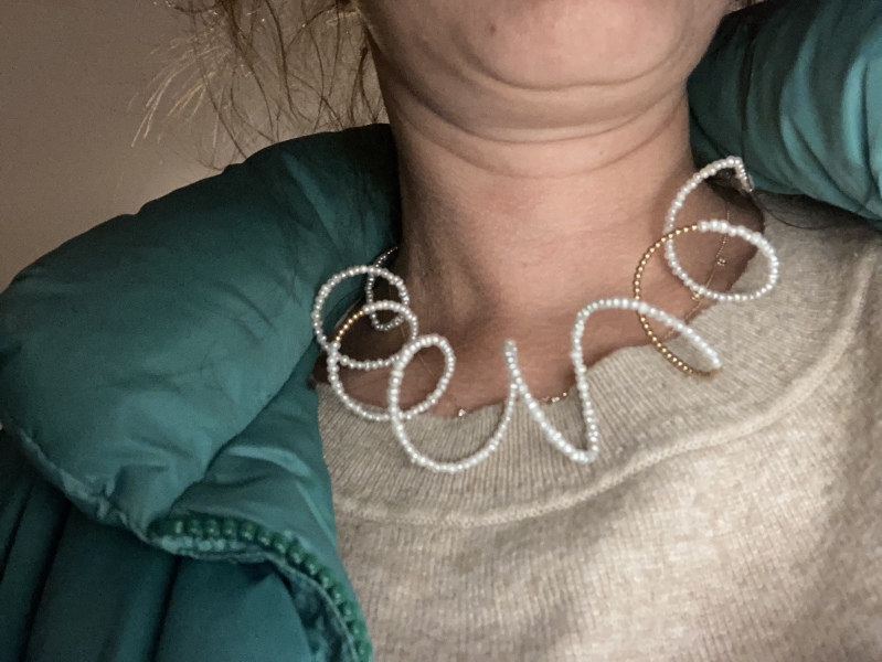 Les Parisiennes des Mamansnet: JesusFlo Superstar in a Back Lit Kaftan (Toyboy Not Included)