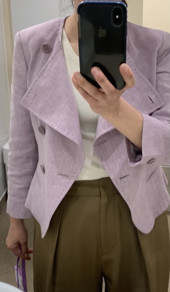 Les Parisiennes des Mamansnet: JesusFlo Superstar in a Back Lit Kaftan (Toyboy Not Included)