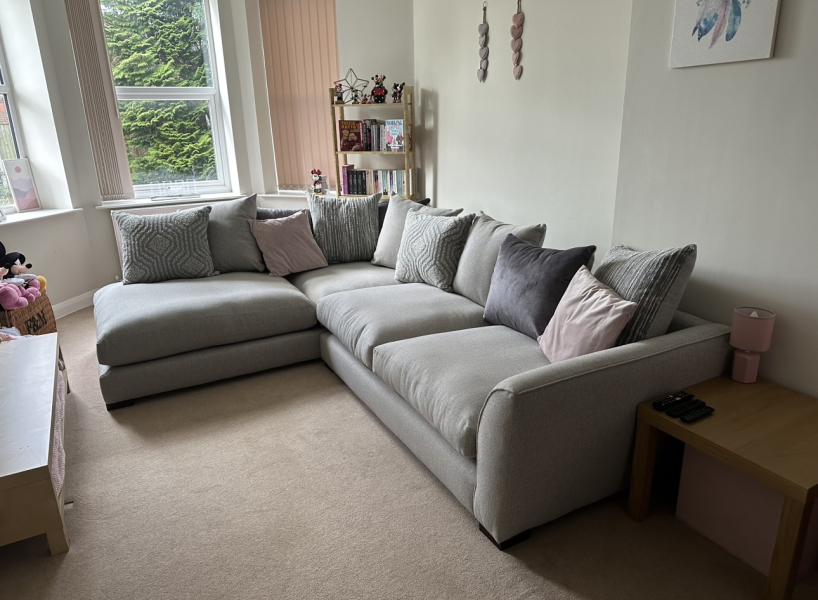 New sofa, empty space help?!