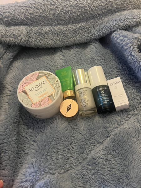 Addicted to buying beauty products? Are you a beauty product hoarder? This thread is for you!