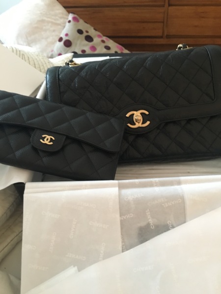 Chanel chat thread
