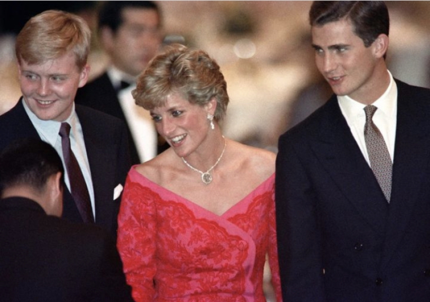 Royal Style and Beauty: Open the vaults, alert the nation, get out bling for the Coronation! 