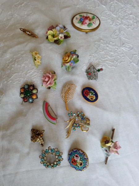 Royal Style and Beauty: Open the vaults, alert the nation, get out bling for the Coronation! 