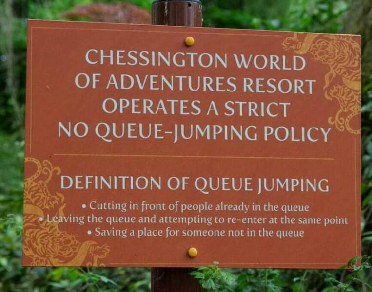 Theme park queue jumpers