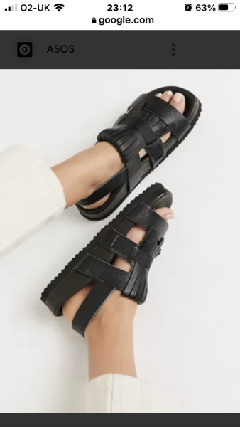 Stylish comfortable sandals for city break in heat?