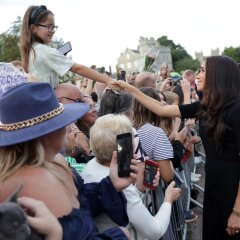 Kate - walkabout with Harry & Meghan after Queen’s death one of the hardest things she’d done. 