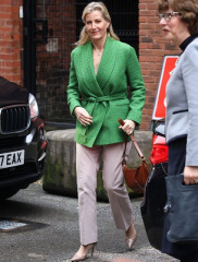 Royal Style and Beauty: Open the vaults, alert the nation, get out bling for the Coronation! 