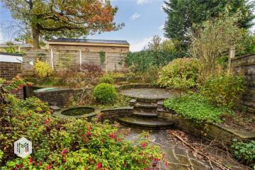 Levelling a tiered garden 