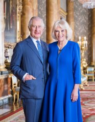 Invitations are out! And new photo of the King and Queen 