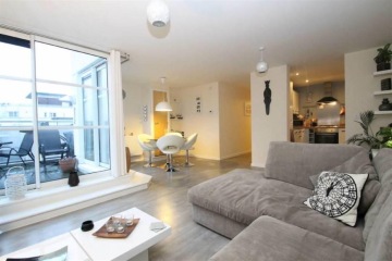 Can you help me identify this sofa?