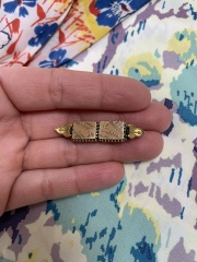 Les Parisiennes des Mamansnet: JesusFlo Superstar in a Back Lit Kaftan (Toyboy Not Included)