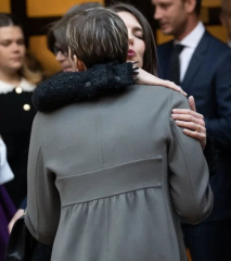 Royal Style and Beauty: Open the vaults, alert the nation, get out bling for the Coronation! 