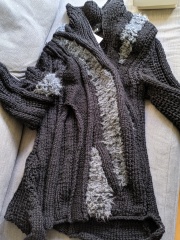 Les Parisiennes des Mamansnet: JesusFlo Superstar in a Back Lit Kaftan (Toyboy Not Included)