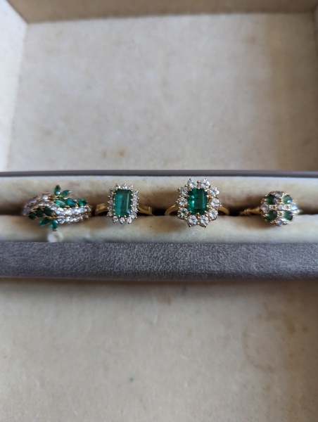 Show me your emerald rings please! 